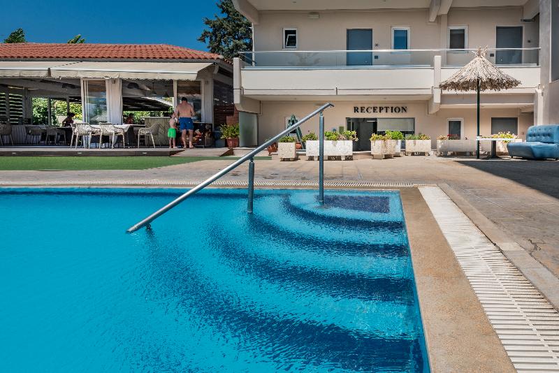 Sunday Hotel - Lobi