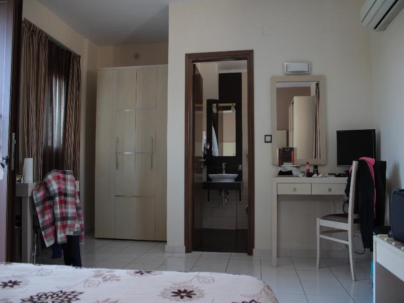 Theros Hotel - Oda