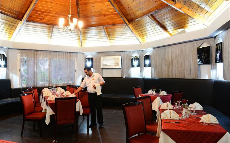 Fiesta Beach Club - Restoran