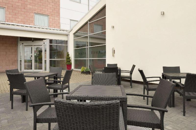 Ramada Wakefield - Genel