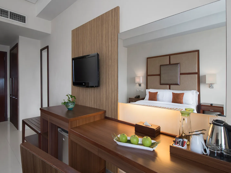 Aston Manado - Oda