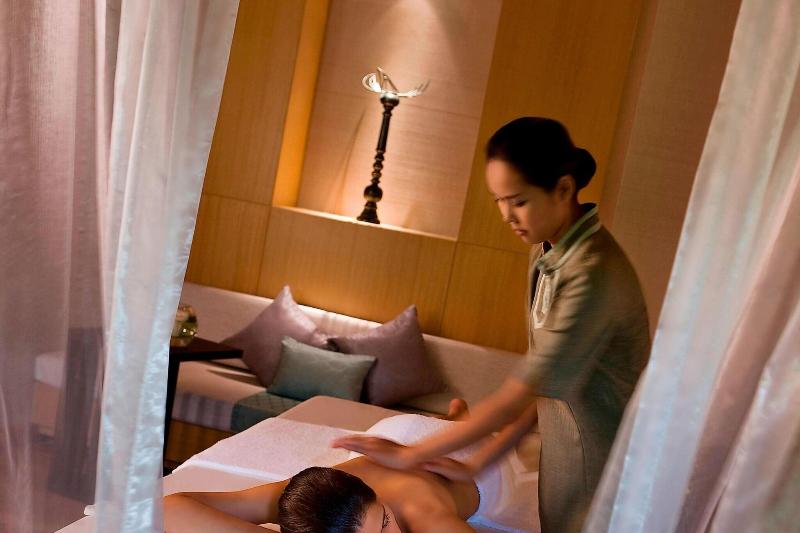 Renaissance Phuket Resort & Spa - Aktivite