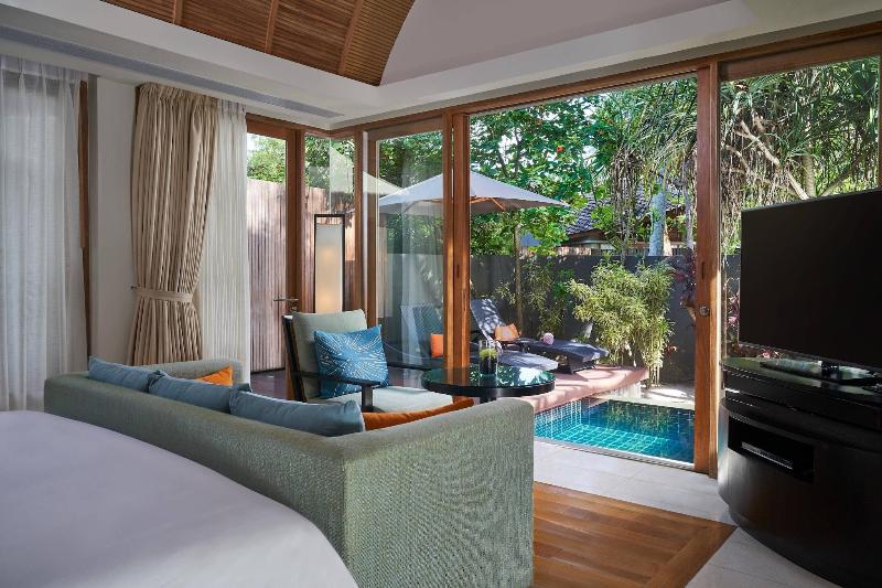 Renaissance Phuket Resort & Spa - Havuz