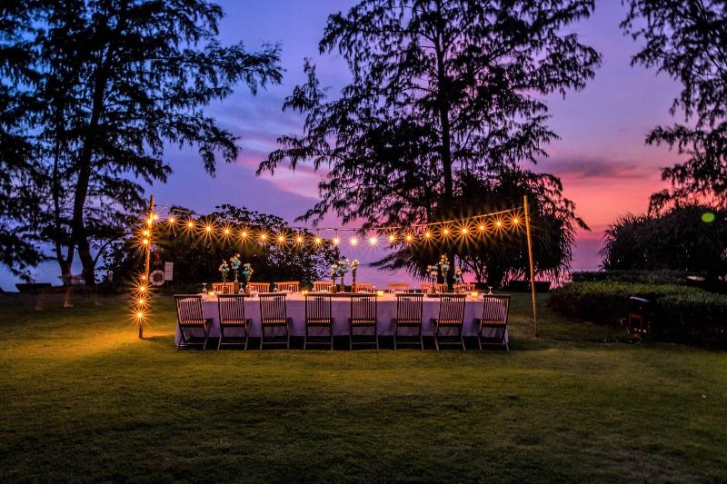 Renaissance Phuket Resort & Spa - Plaj
