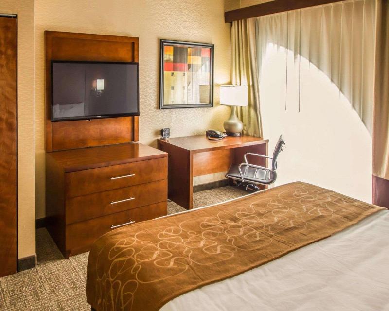 Quality Suites NYC Gateway - Oda