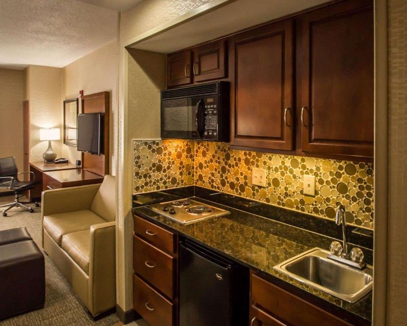 Quality Suites NYC Gateway - Oda