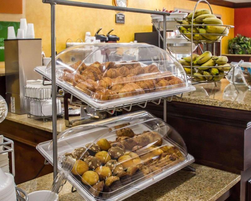Quality Suites NYC Gateway - Restoran
