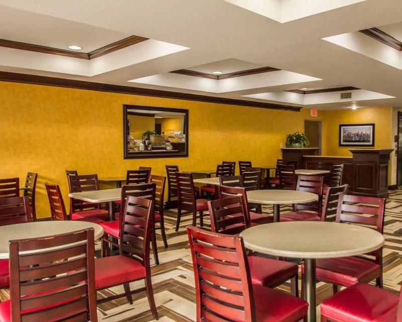 Quality Suites NYC Gateway - Restoran