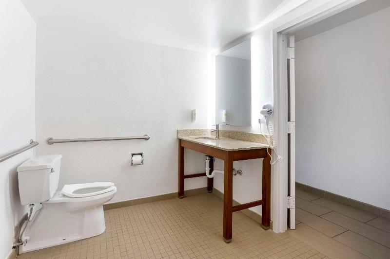 Comfort Inn Edgewater on Hudson River - Oda