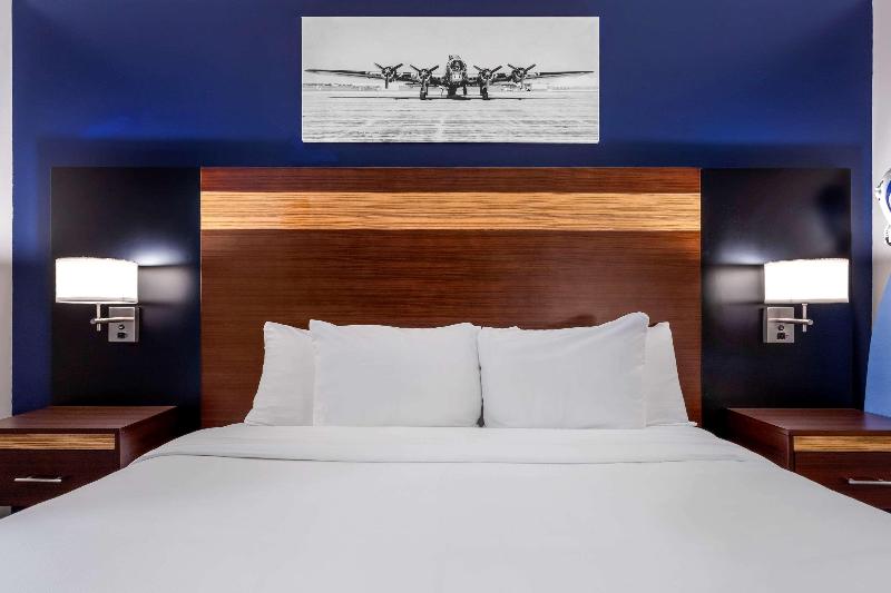 Avion Inn Ascend Hotel Collection - Oda