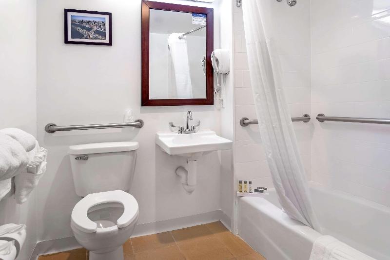Avion Inn Ascend Hotel Collection - Oda