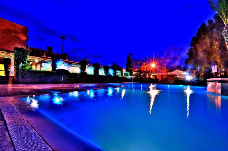 Kennedy Hospitality Resort - Havuz