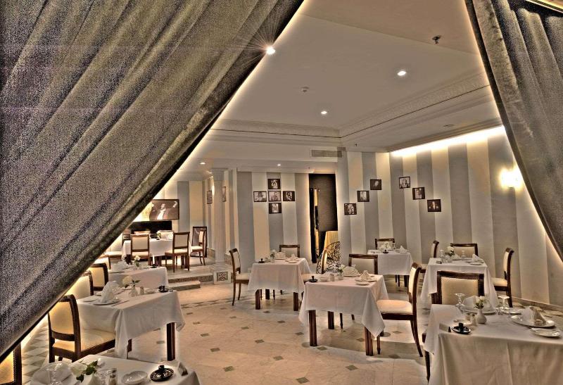 Kennedy Hospitality Resort - Restoran