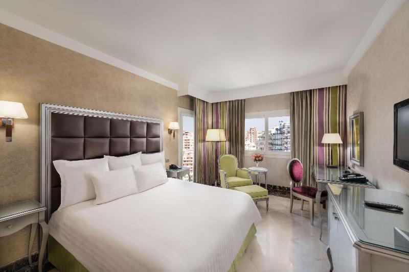 Hilton Alexandria Corniche Hotel - Oda