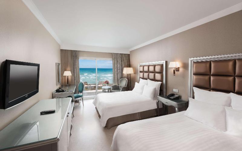 Hilton Alexandria Corniche Hotel - Oda