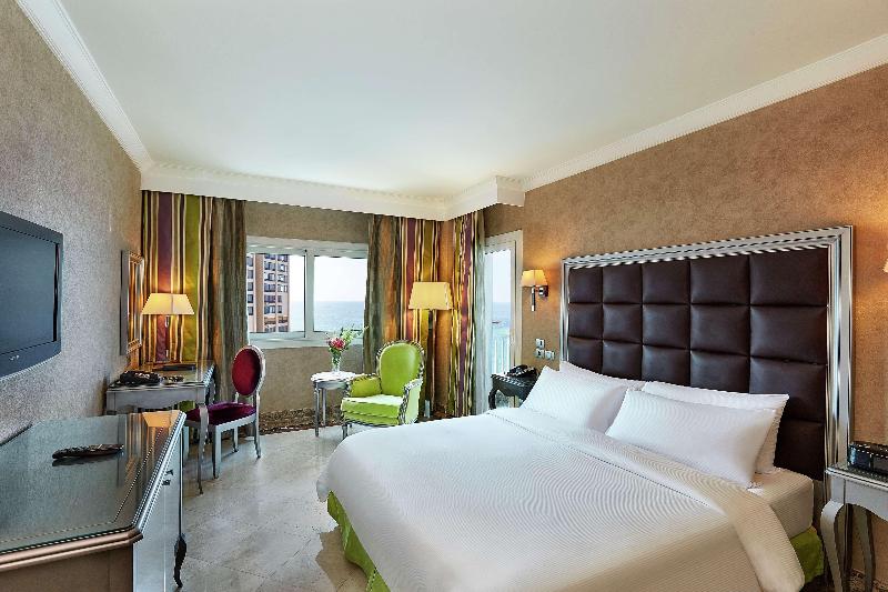 Hilton Alexandria Corniche Hotel - Oda