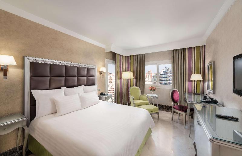 Hilton Alexandria Corniche Hotel - Oda