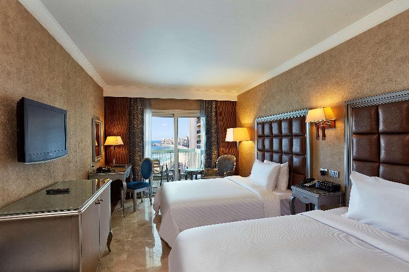 Hilton Alexandria Corniche Hotel - Oda