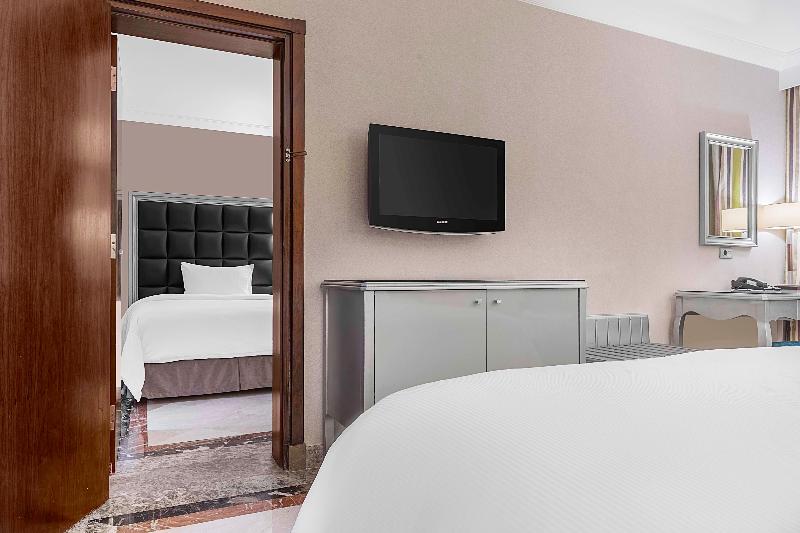 Hilton Alexandria Corniche Hotel - Oda
