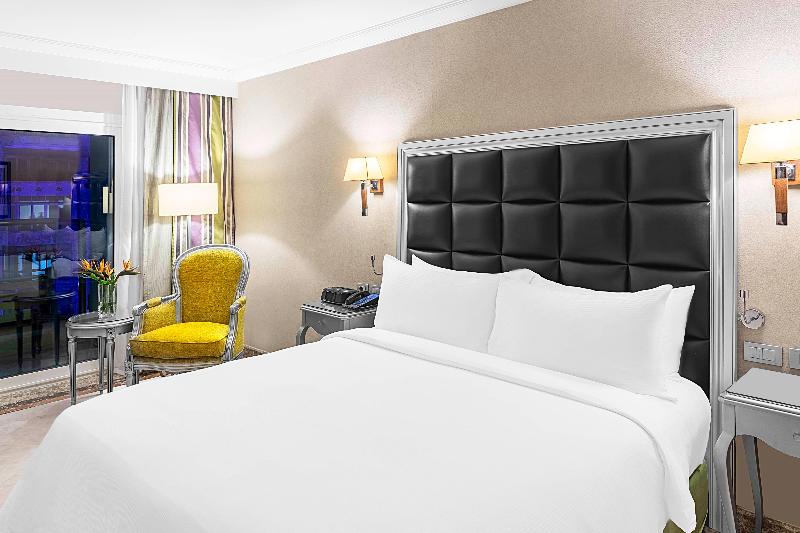 Hilton Alexandria Corniche Hotel - Oda