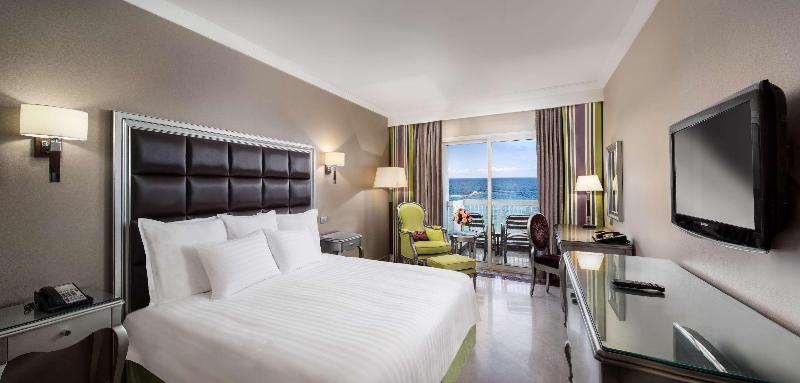 Hilton Alexandria Corniche Hotel - Oda