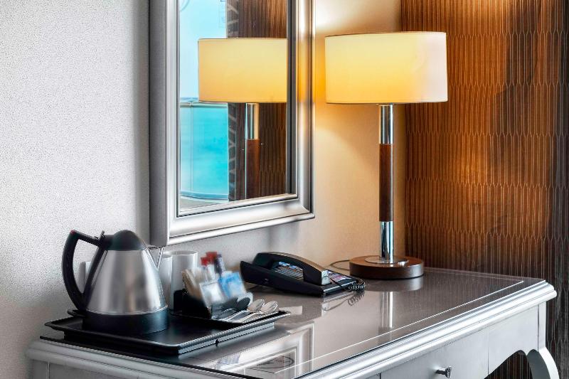 Hilton Alexandria Corniche Hotel - Oda