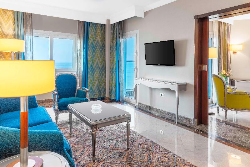 Hilton Alexandria Corniche Hotel - Oda