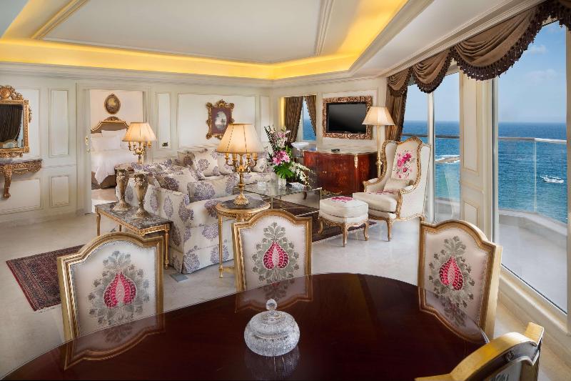 Hilton Alexandria Corniche Hotel - Oda