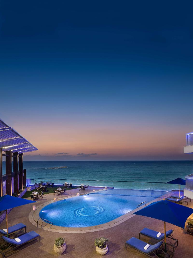 Hilton Alexandria Corniche Hotel - Havuz