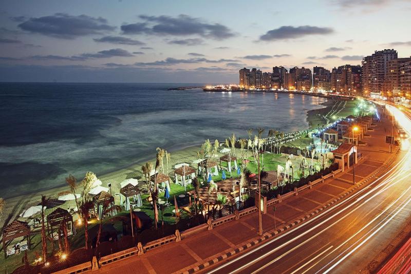 Hilton Alexandria Corniche Hotel - Plaj