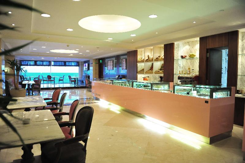 Hilton Alexandria Corniche Hotel - Restoran