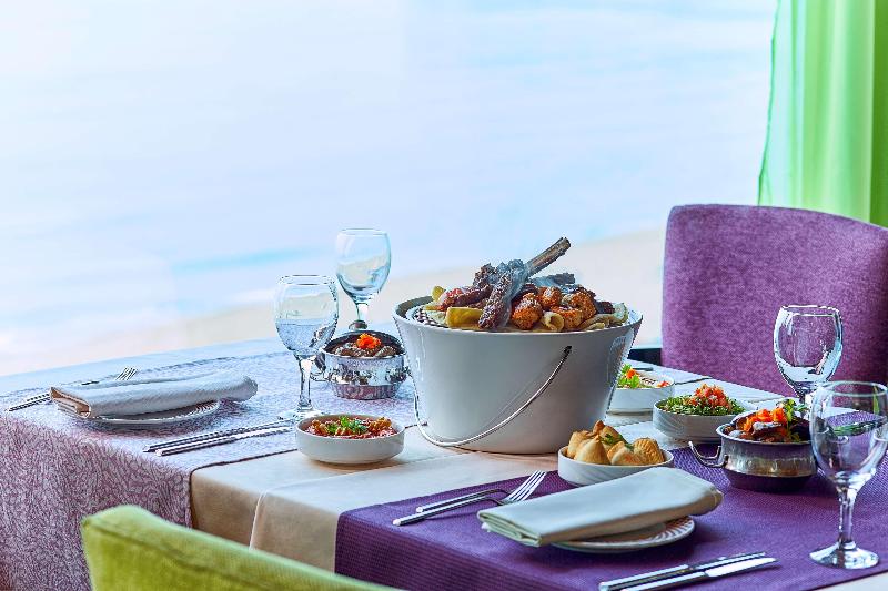 Hilton Alexandria Corniche Hotel - Restoran