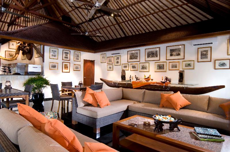 Mason Elephant Park and Lodge Gianyar Bali - Bar