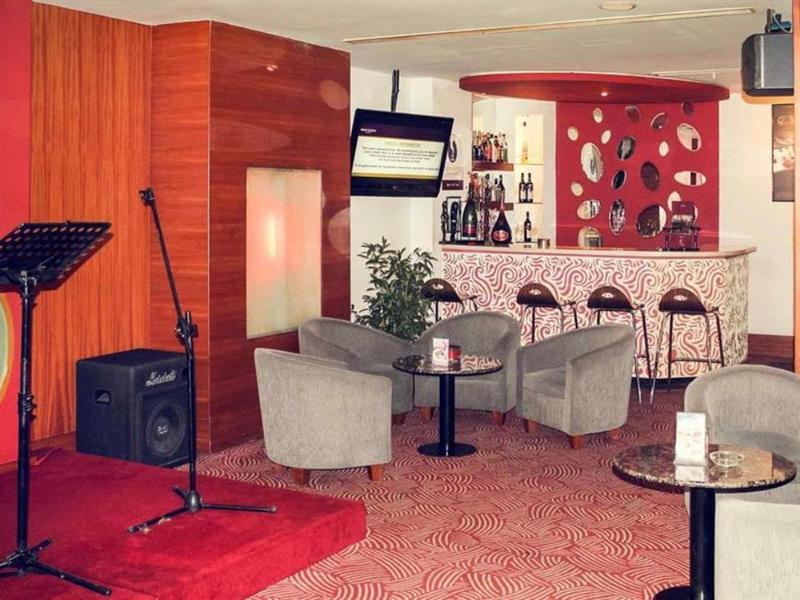 Beverly Hotel Batam - Bar