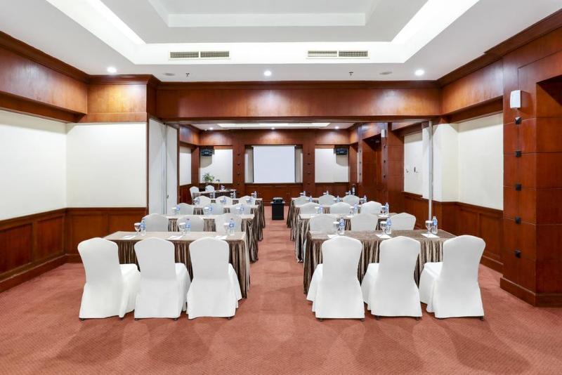 AP Premier Batam - Toplantı