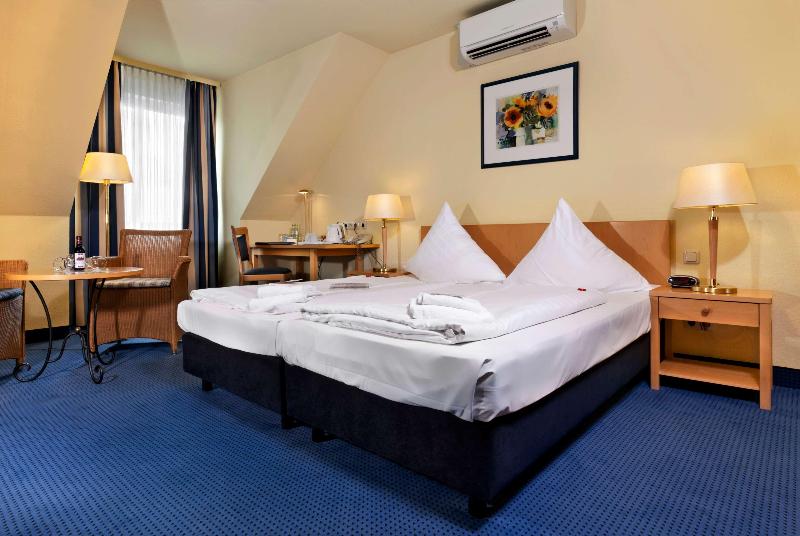 TRYP by Wyndham Hotel Luebeck Aquamarin - Oda