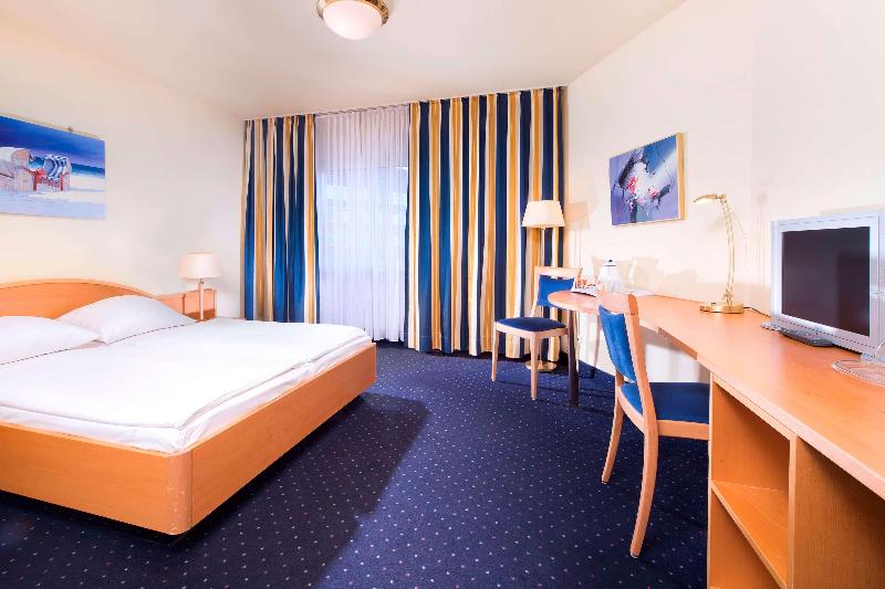 TRYP by Wyndham Hotel Luebeck Aquamarin - Oda