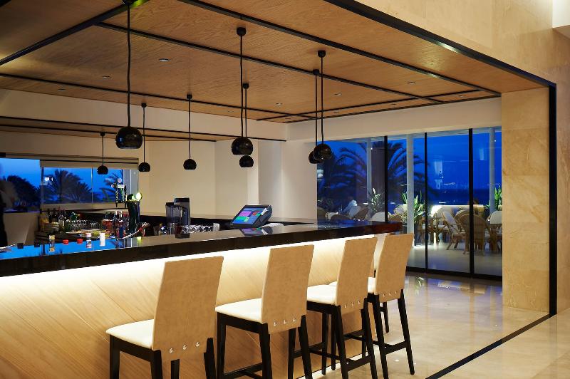 Sunrise Beach Hotel - Bar
