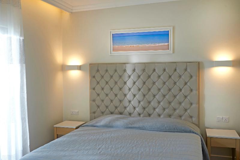 Sunrise Beach Hotel - Oda