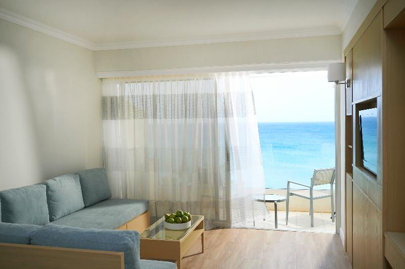 Sunrise Beach Hotel - Oda
