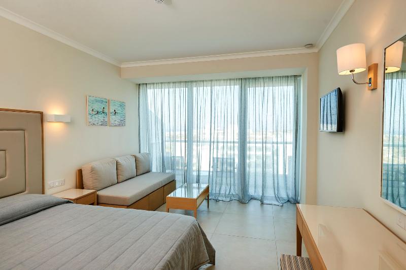 Sunrise Beach Hotel - Oda