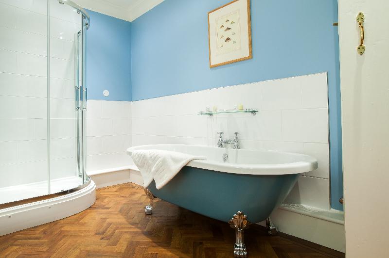 Llangoed Hall Hotel - Oda