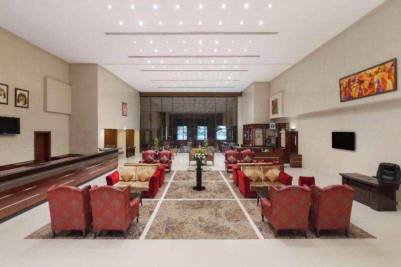 Ramada Hotel & Suite Ajman - Lobi