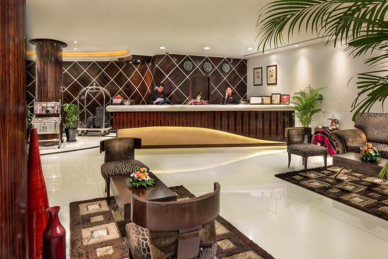 Savoy Suites Hotel Apartments - Lobi