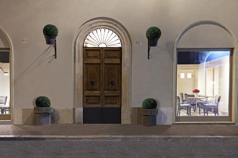 The Code Hotel - Genel