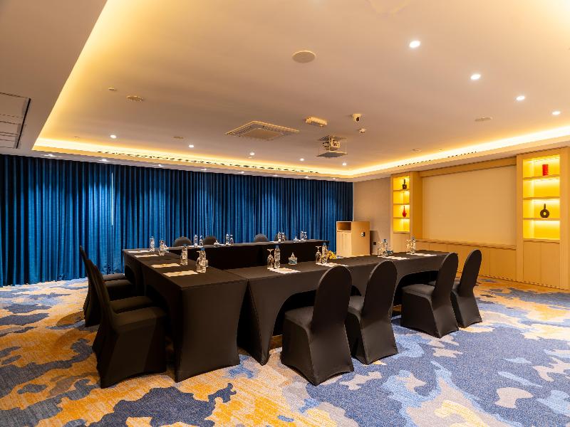DoubleTree by Hilton Dubai Port Saeed - Toplantı