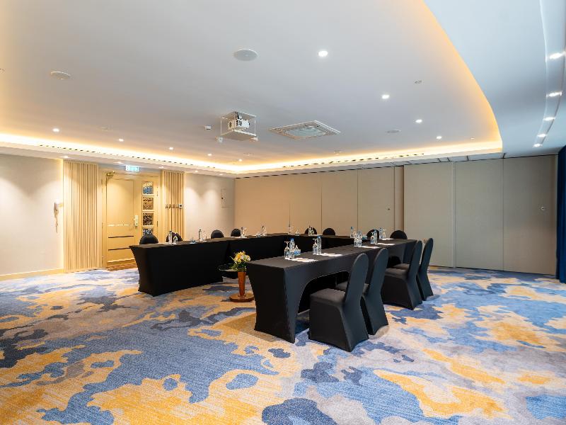DoubleTree by Hilton Dubai Port Saeed - Toplantı
