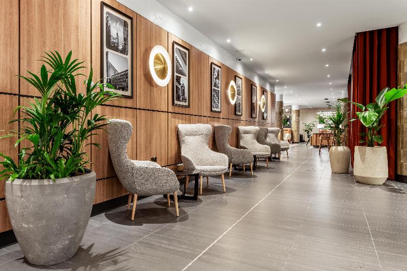 Park Inn by Radisson Manchester City Centre - Lobi