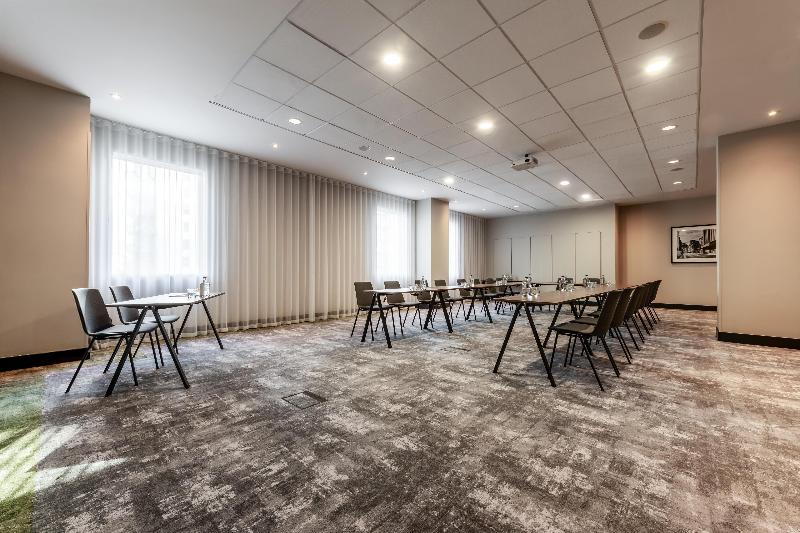 Park Inn by Radisson Manchester City Centre - Toplantı