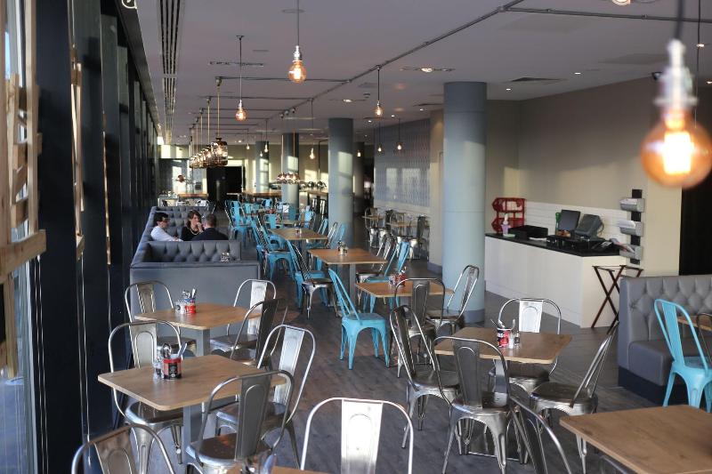 Park Inn by Radisson Manchester City Centre - Restoran